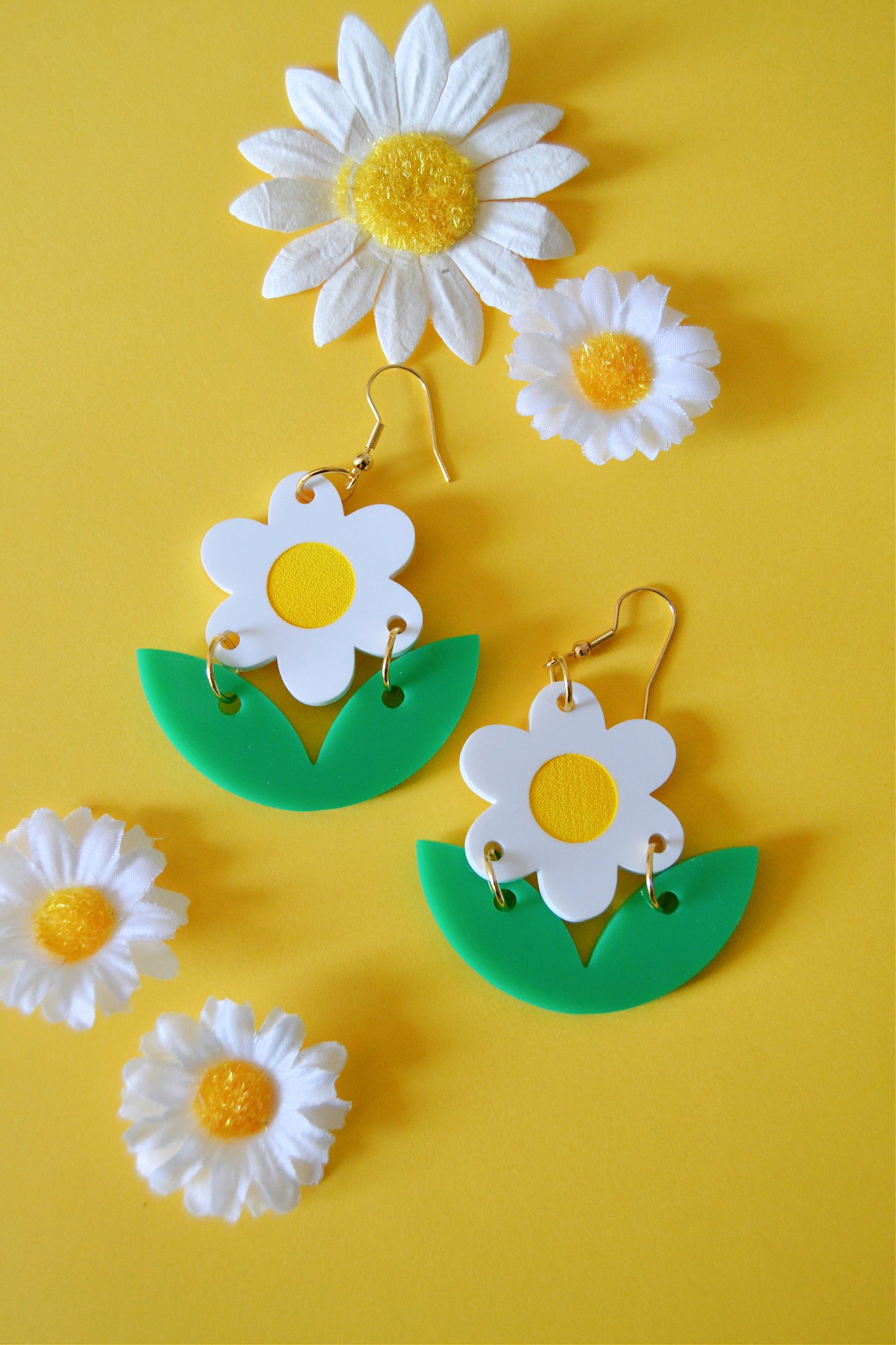 Freshly Picked Daisy Earrings