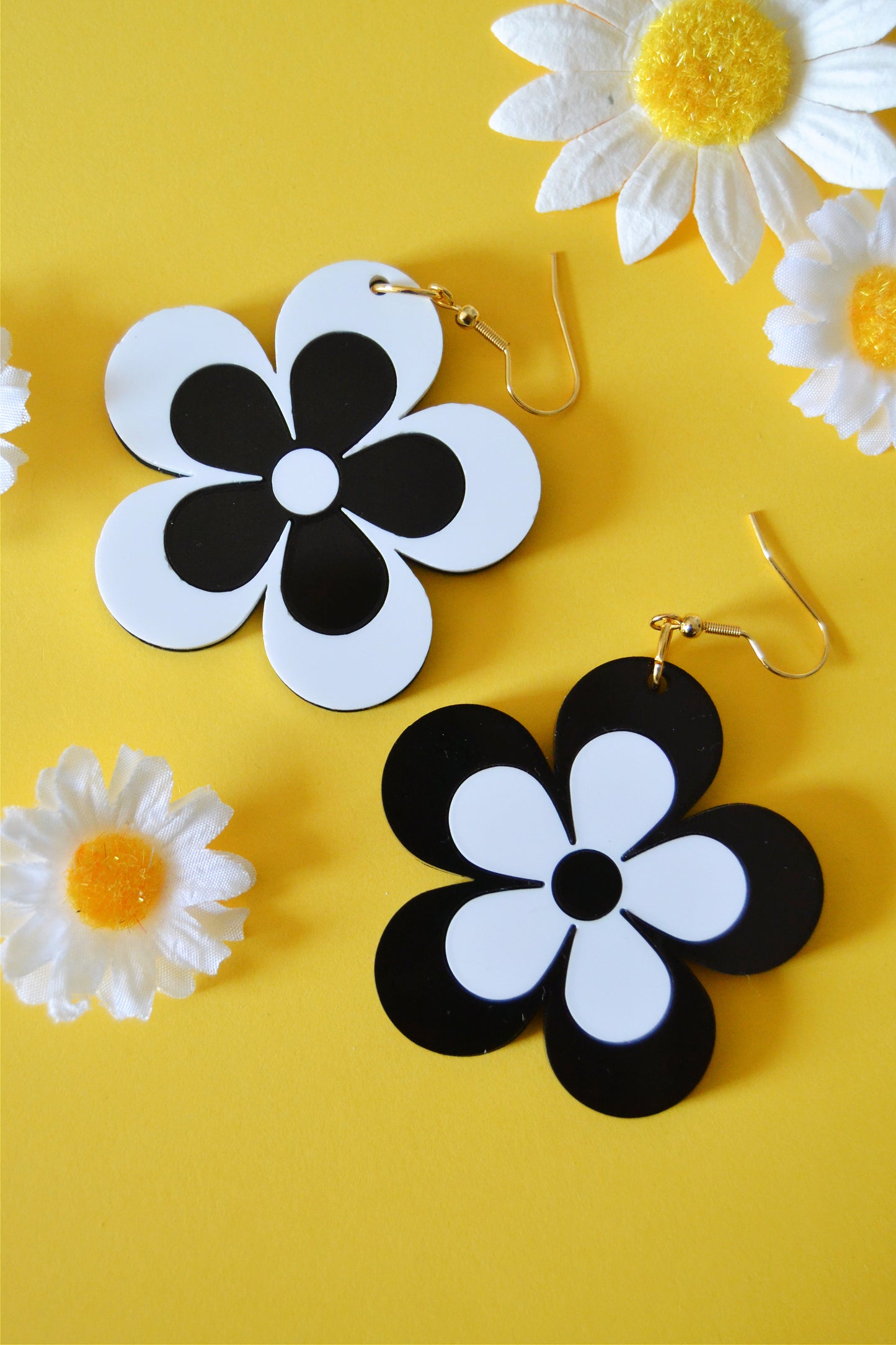 Psychedelic Daisy Earrings