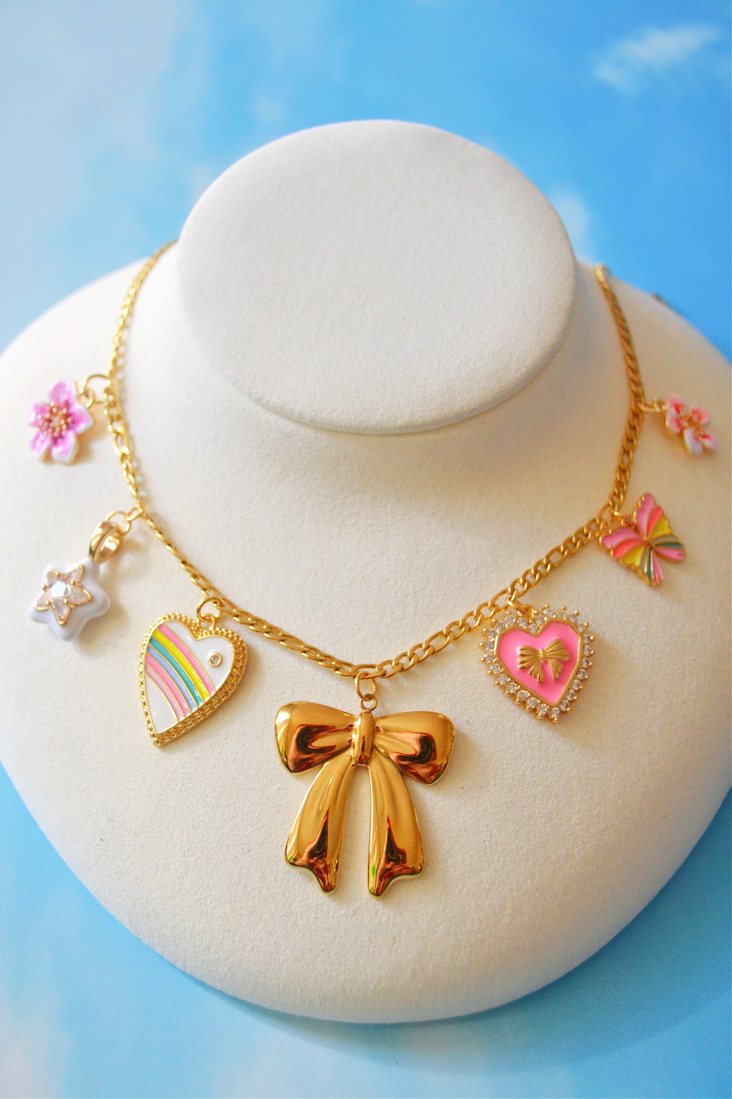 The Bowdacious Necklace