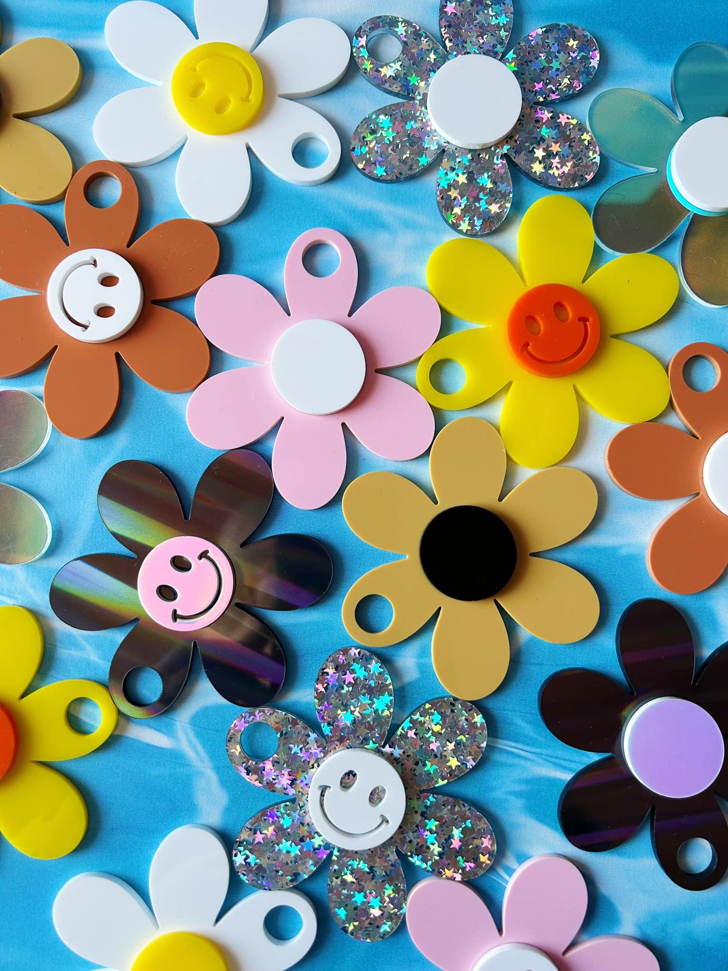 Daisy Smiley Tumbler Topper (MORE COLORS!)