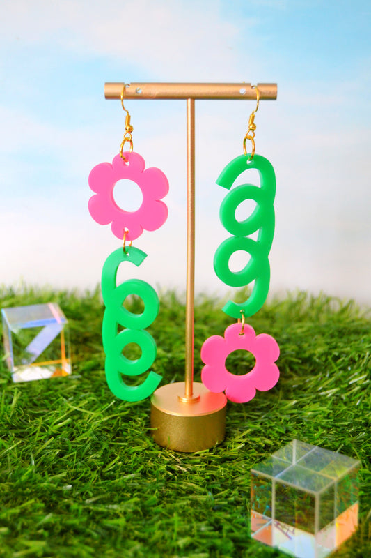Whimsical Daisy Earrings in Pink