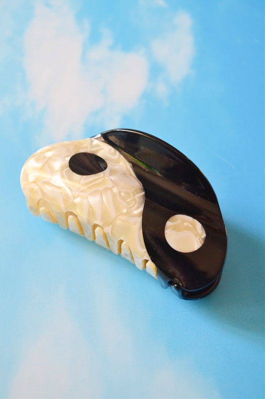 Marbled Yin Yang Hair Claw Clip